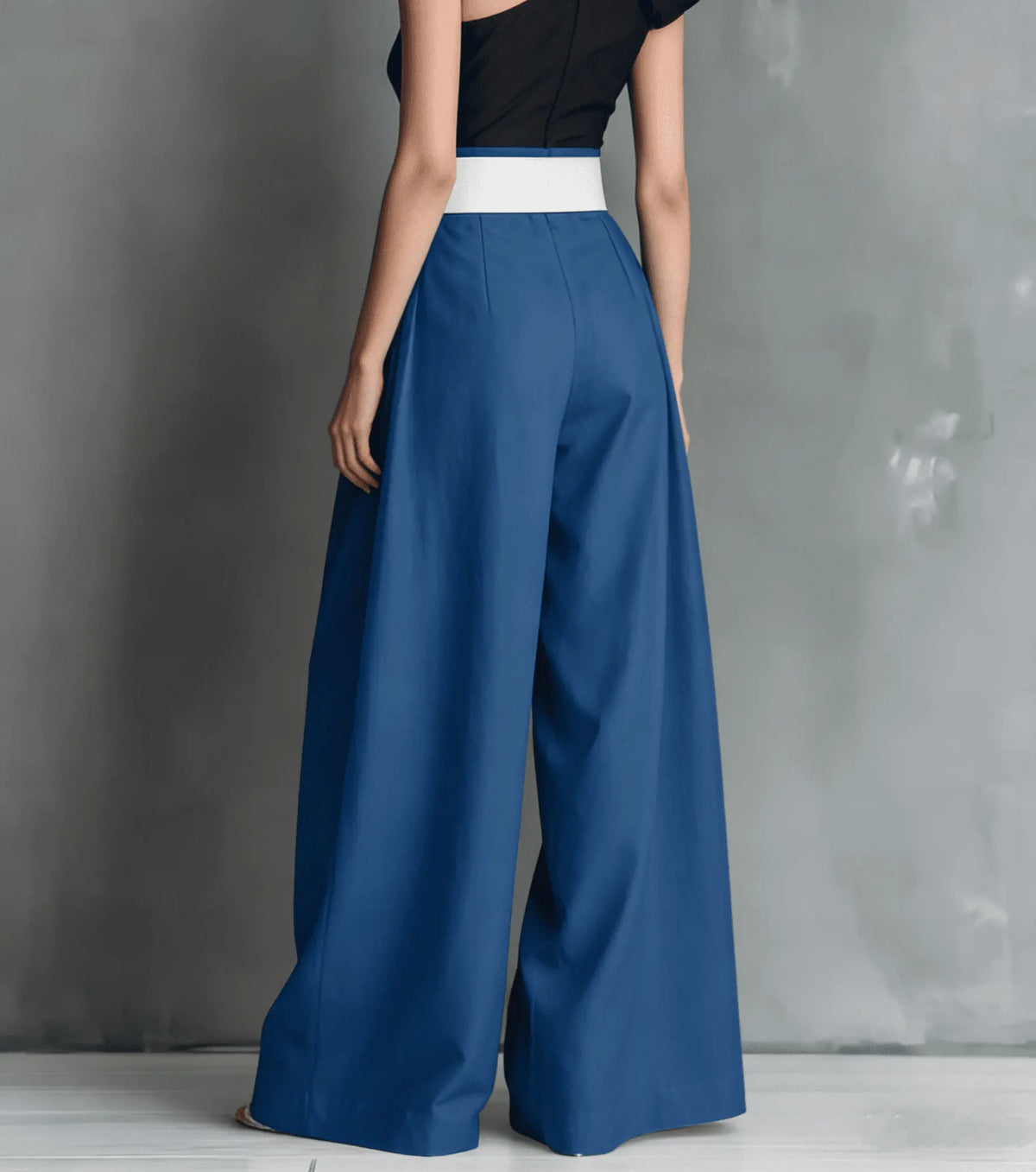 Vue de profil du pantalon large femme bleu SecretBombe
