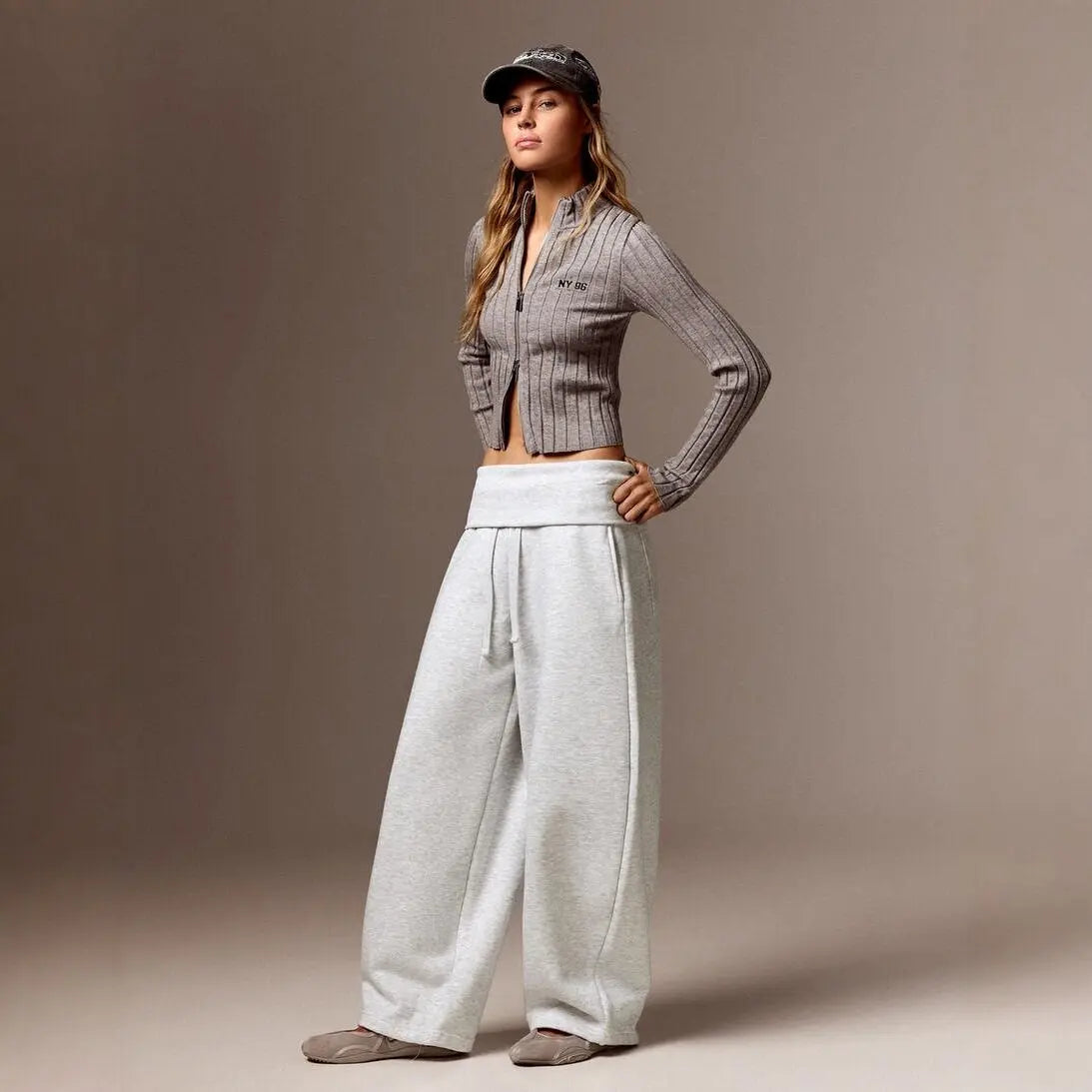 Pantalon wide leg noir femme à jambes larges SecretBombe