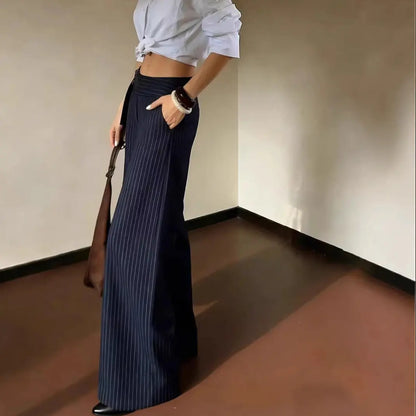 Pantalon large femme bleu marine à fines rayures SecretBombe