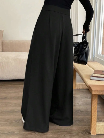 Pantalon femme noir avec plis sur le devant SecretBombe
