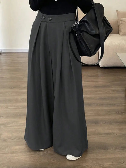 Vue de face du pantalon large femme gris  SecretBombe