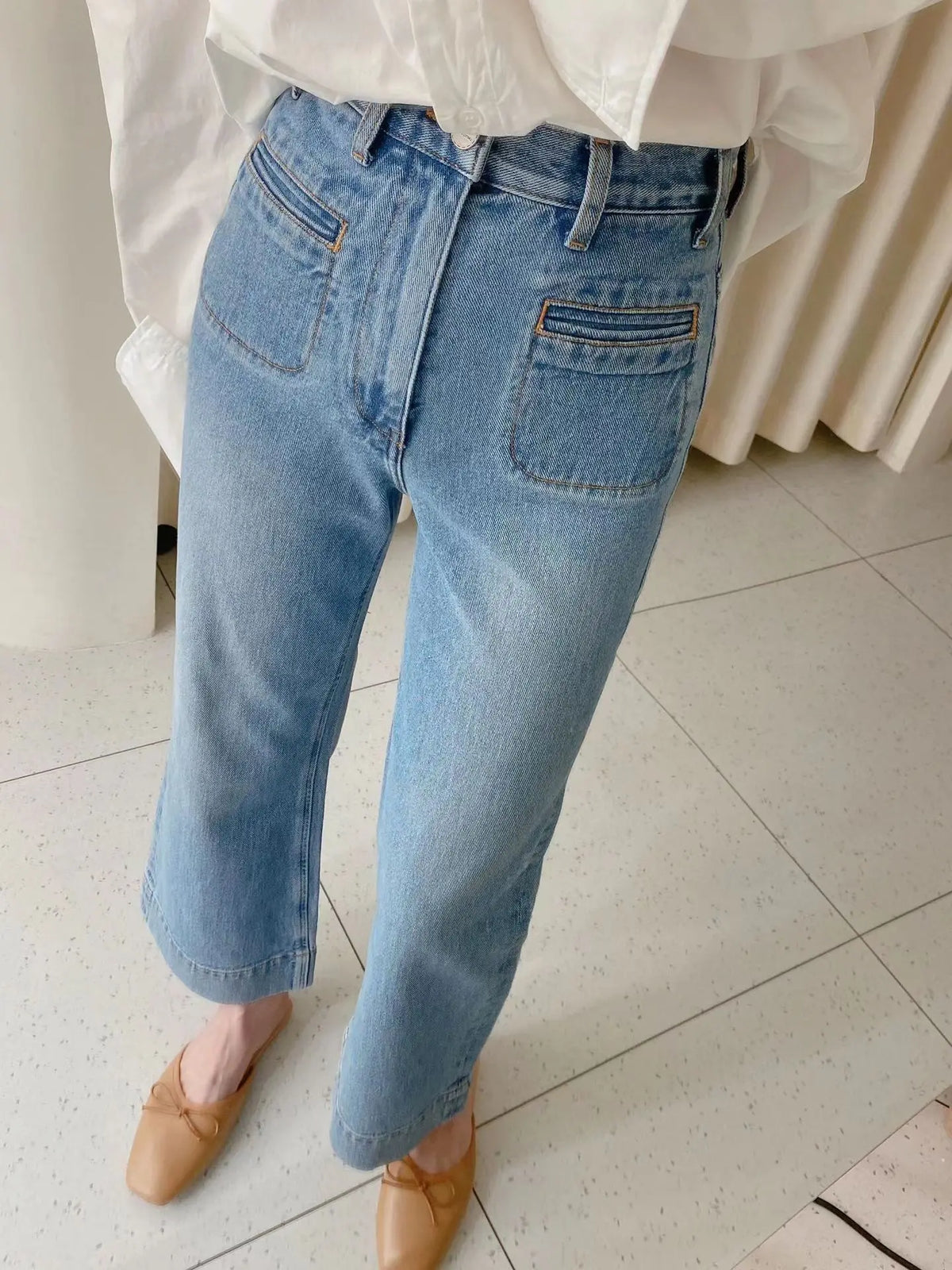 Pantalon urbain décontracté femme bleu, coupe droite taille haute avec effet délavé tendance