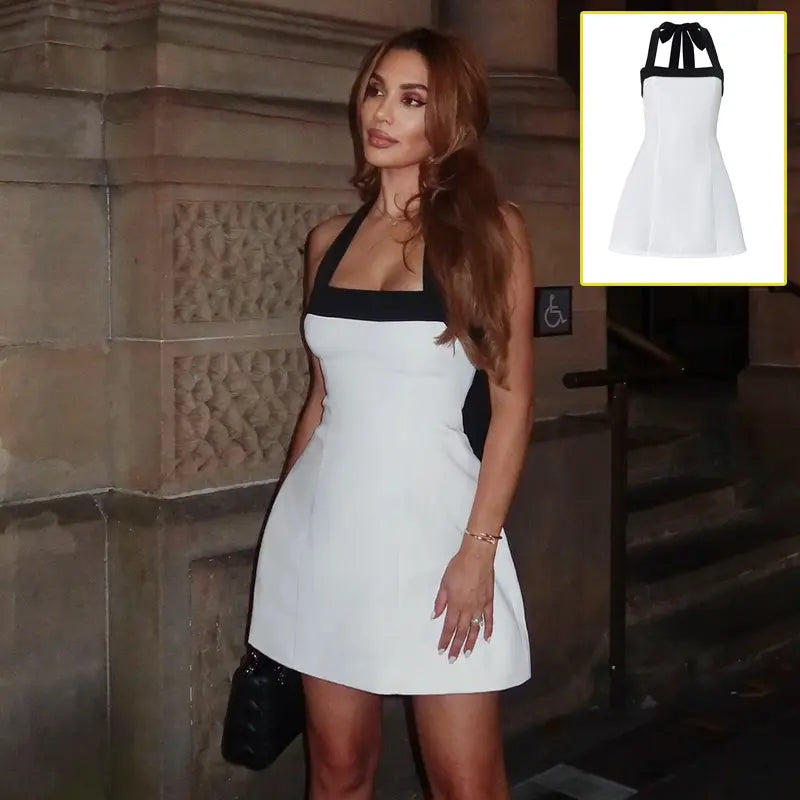 Robe bicolore blanche élégante pour femme avec taille haute et coupe évasée