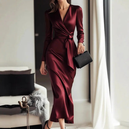 Robe midi portefeuille satinée rouge pour femme – SecretBombe