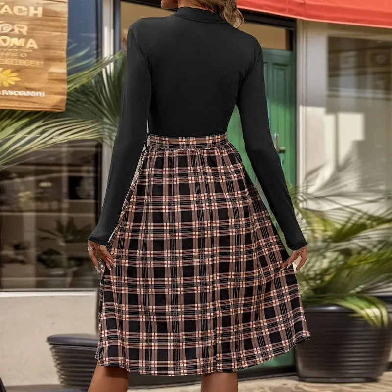 Robe vichy à carreaux vue de dos avec tombé fluide et chic