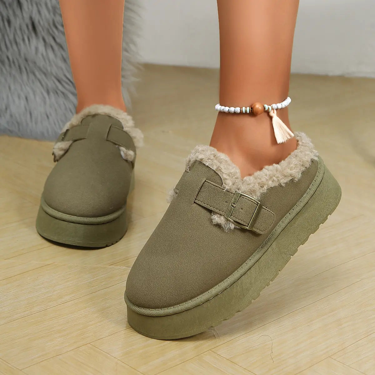 Sabots femme fourrés verts au style casual chic – SecretBombe