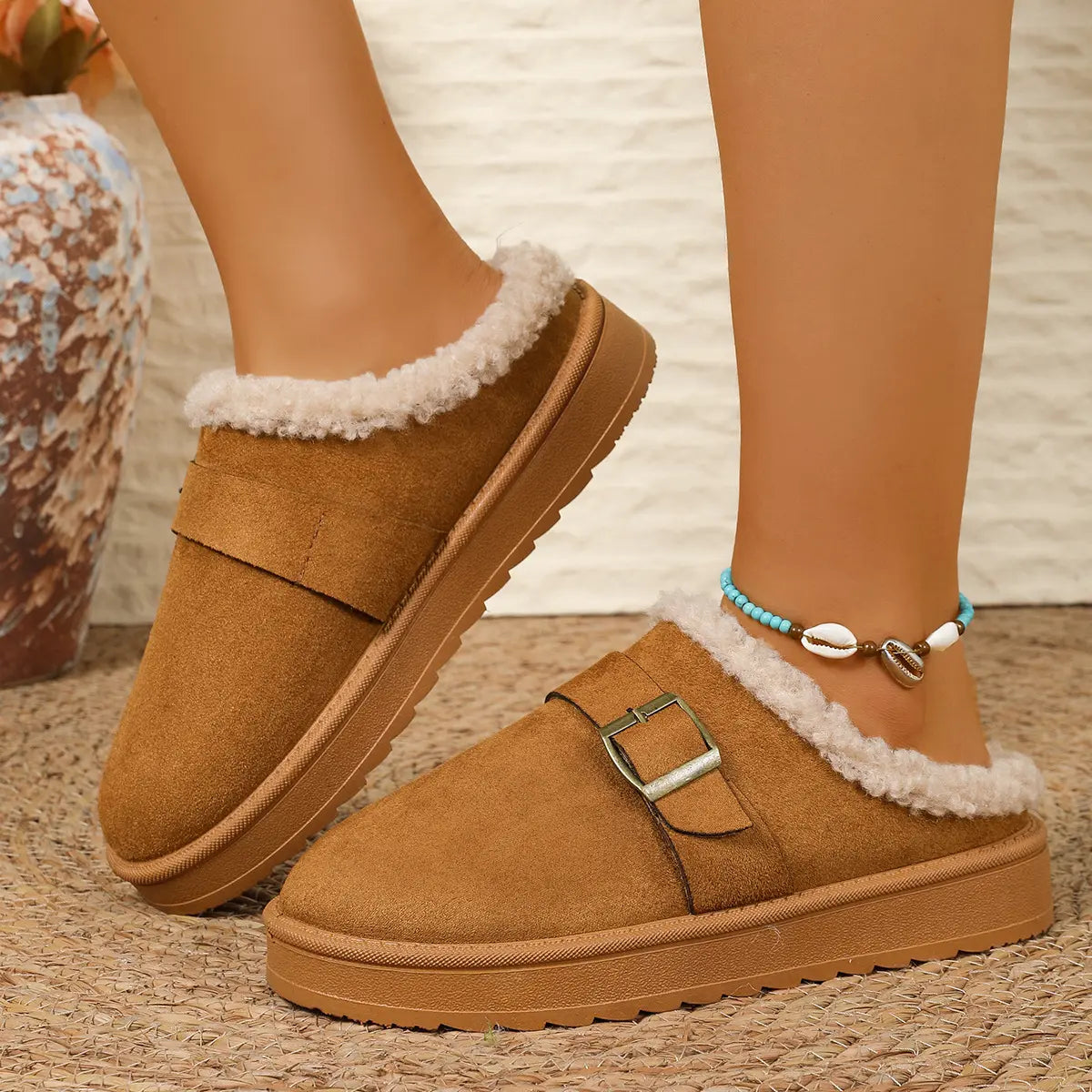 Sabots fourrés femme camel boucle style tendance hiver SecretBombe