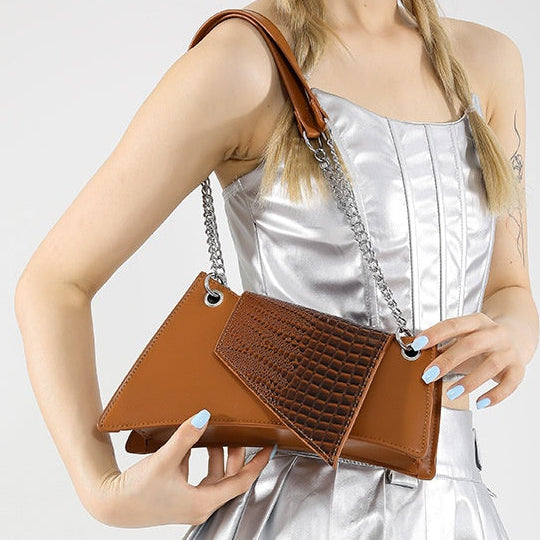Sac bandoulière femme marron effet cuir texturé tendance SecretBombe
