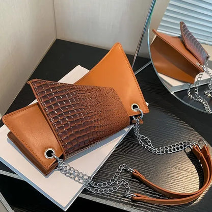 Sac femme chaîne métallique noir style urbain moderne SecretBombe