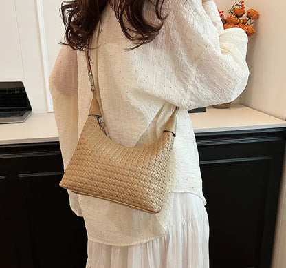 Sac femme en cuir vegan avec finition tressée chic