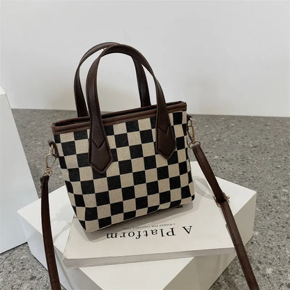 Sac en laine femme associé à une tenue casual chic