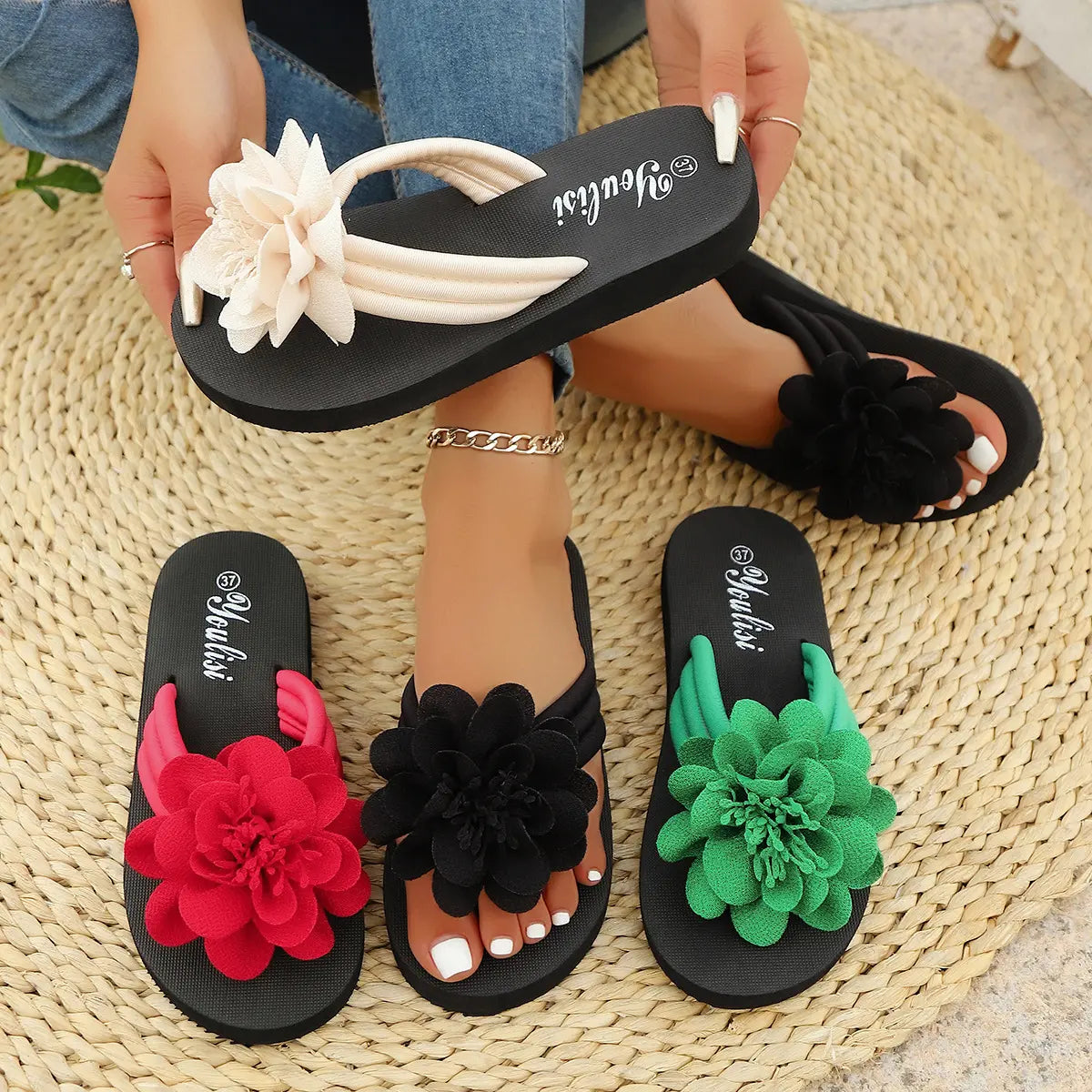 Tongs femme confortables et légères en mousse moelleuse