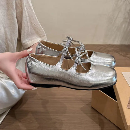 Ballerines métallisées argentées au style élégant – SecretBombe