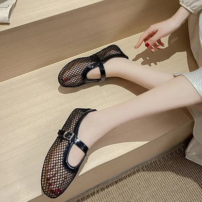 Babies noires à bride avec boucle métallique – SecretBombe