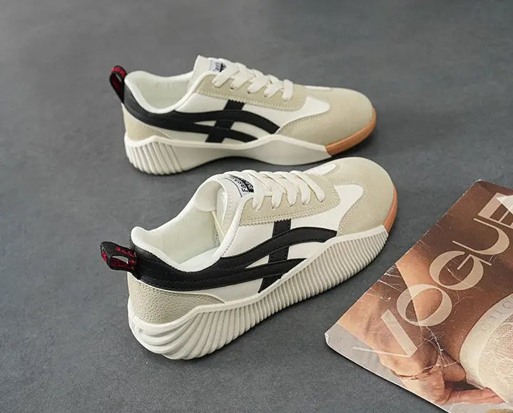 Baskets femme pastel beige et bleu look moderne SecretBombe