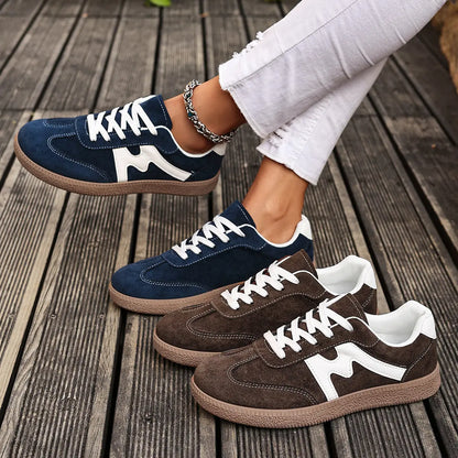 : baskets femme rétro casual bleu en cuir vegan semelle caoutchouc SecretBombe