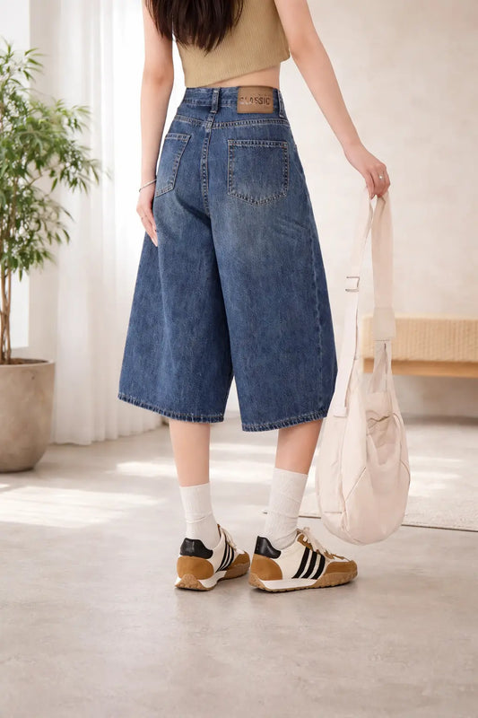 Bermuda denim mi-haute coupe large sous le genou
