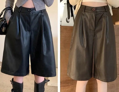 Bermuda mi-mollet cuir vegan SecretBombe silhouette structurée