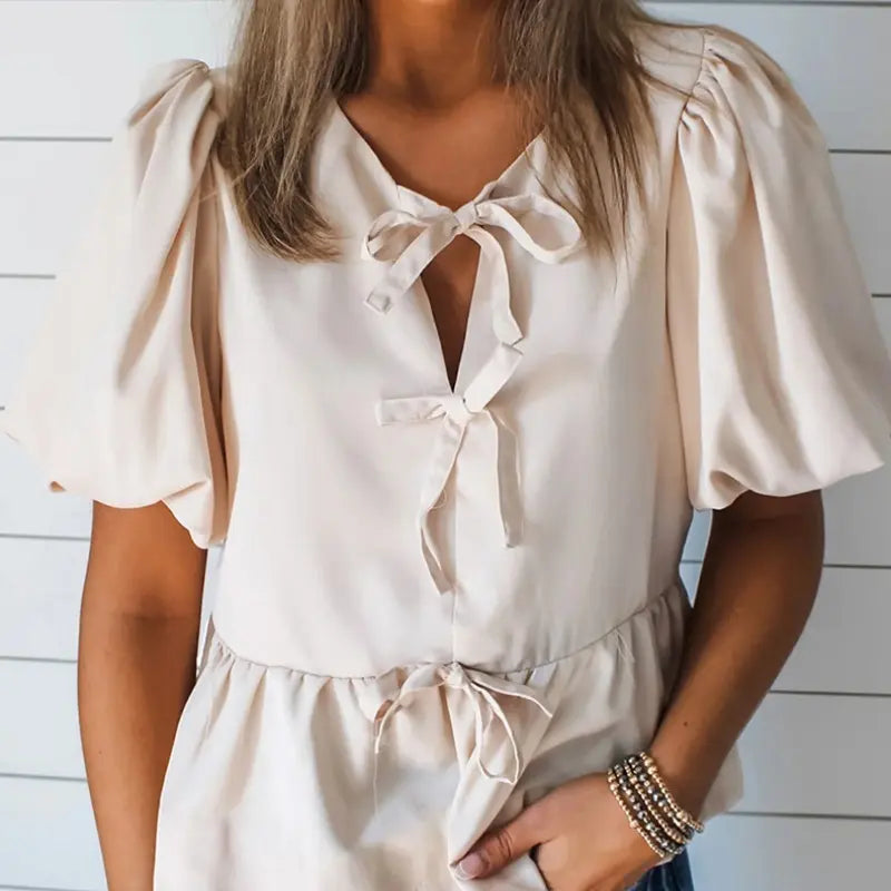  Haut sable femme détails nœuds décoratifs silhouette flatteuse SecretBombe