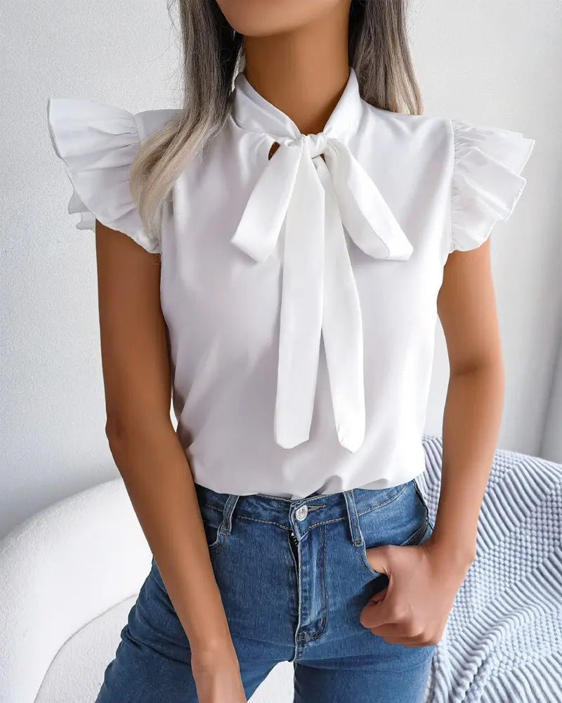 Chemisier femme blanc à col lavallière et manches volantées élégant SecretBombe