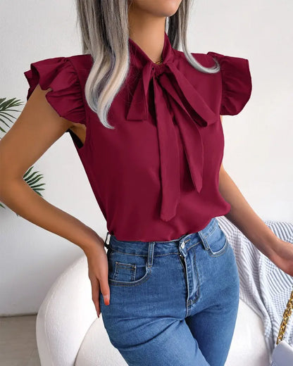 Chemisier femme bordeaux avec nœud lavallière et manches volantées SecretBombe