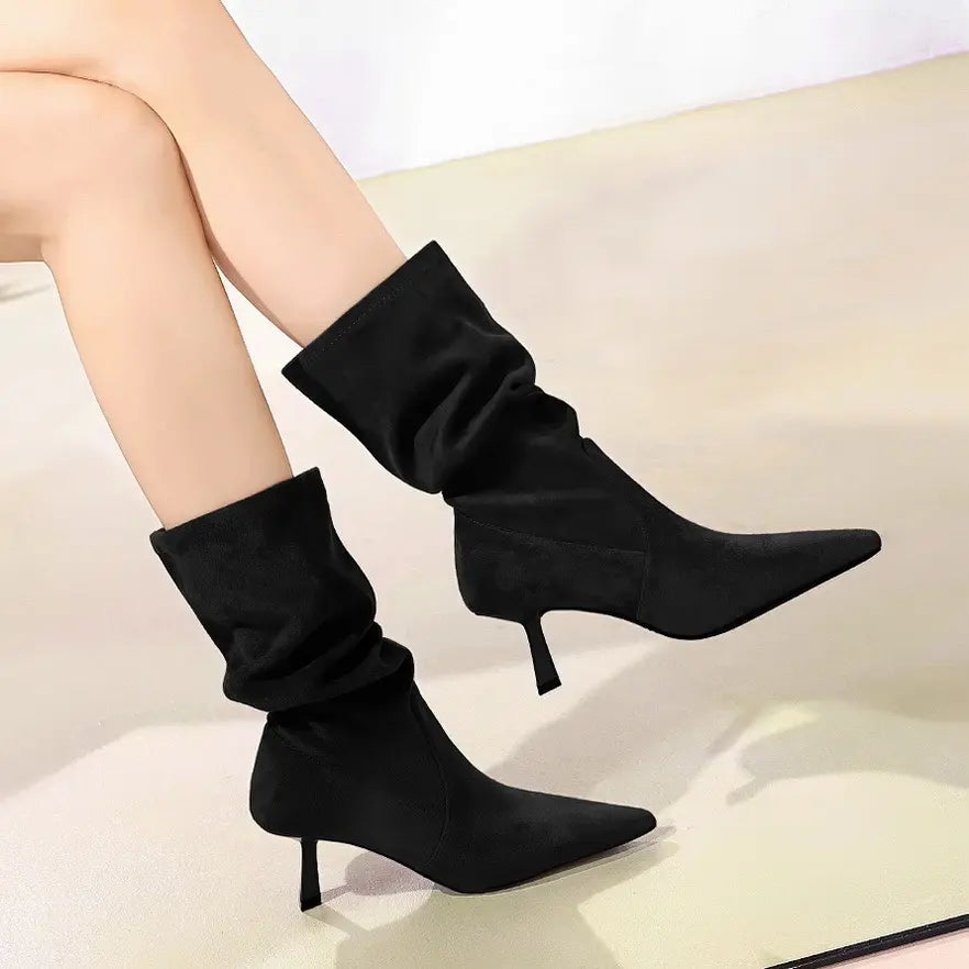 Bottes femme SecretBombe noires en suédine talon aiguille style chic