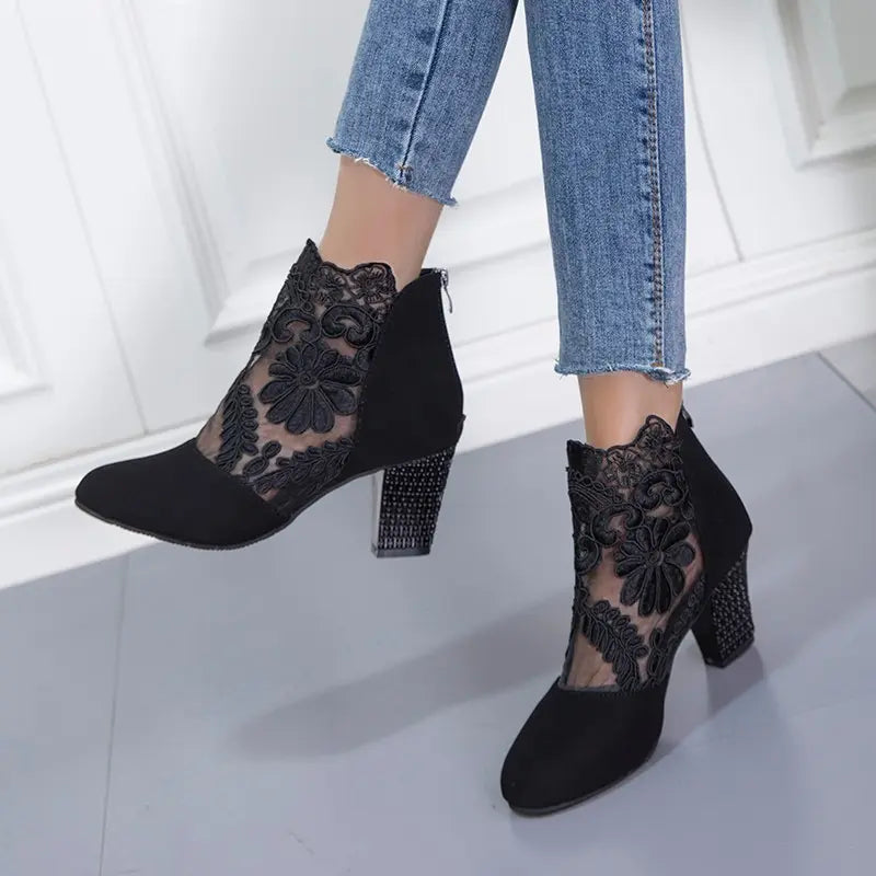 Bottines femme SecretBombe à talon avec dentelle noire transparente
