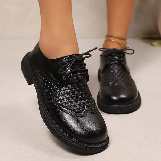 Chaussures femme casual chic noires avec détail filet SecretBombe