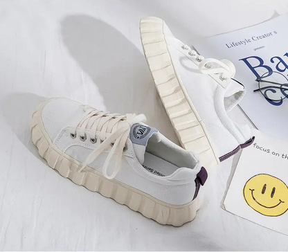 SecretBombe sneakers femme blanches à lacets design minimaliste moderne