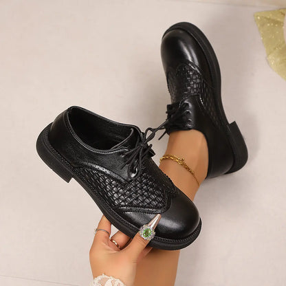 Chaussures derbies femme noires style chic moderne SecretBombe