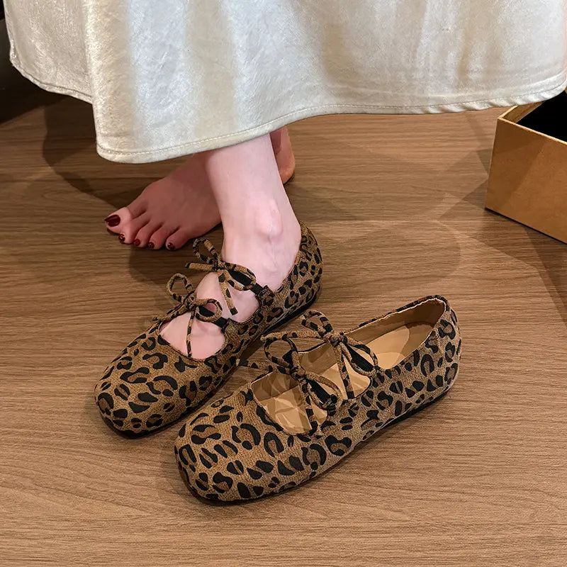 Babies léopard pour femme avec trois nœuds décoratifs – SecretBombe