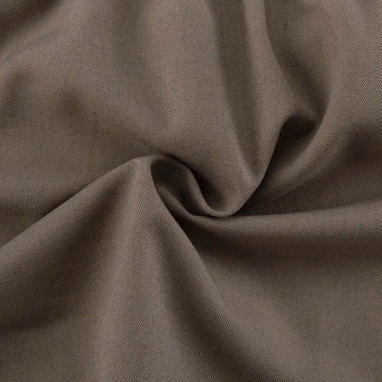 Chemise taupe femme à manches longues dans un look élégant SecretBombe
