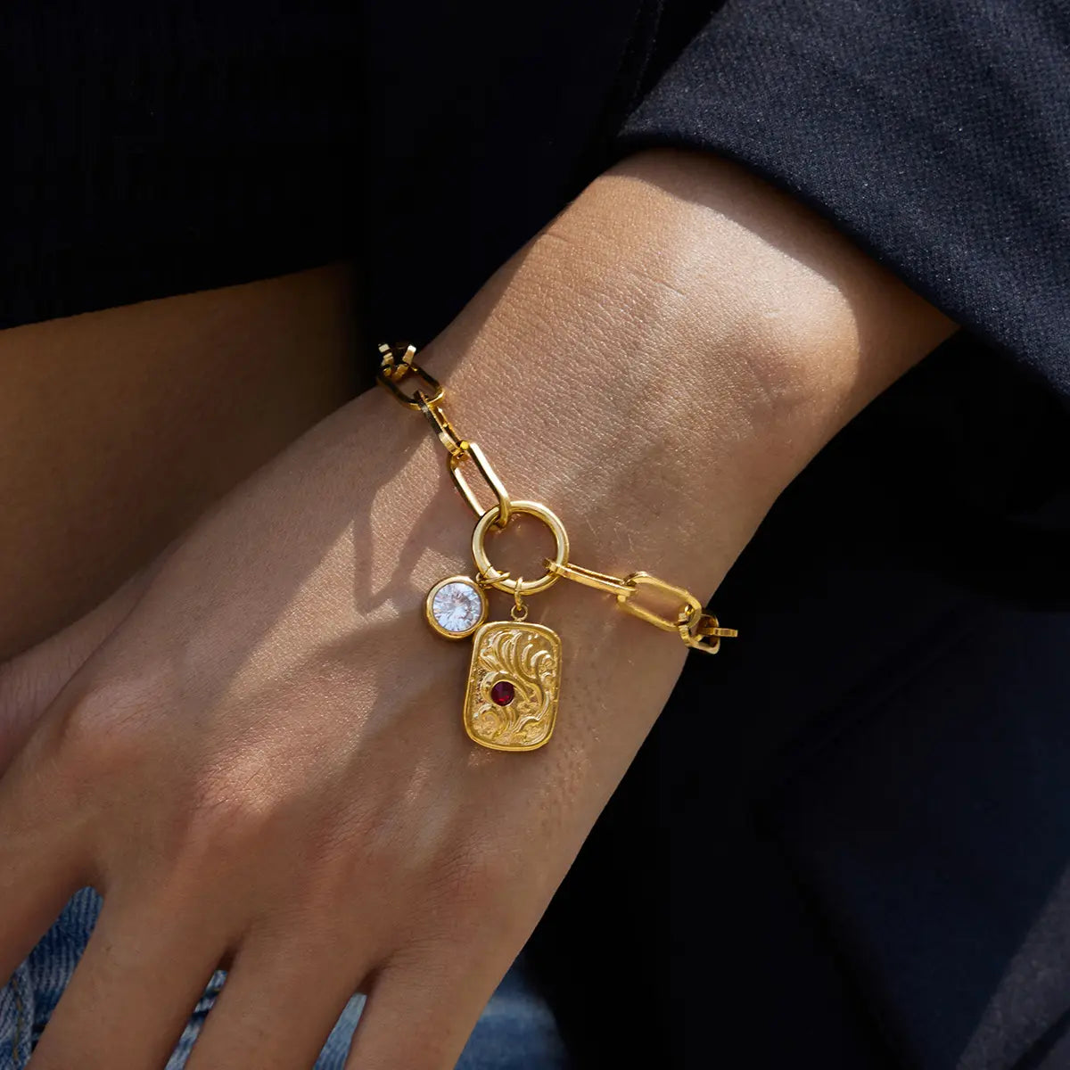 Collier bracelet boucles femme effet luxe chaîne dorée SecretBombe