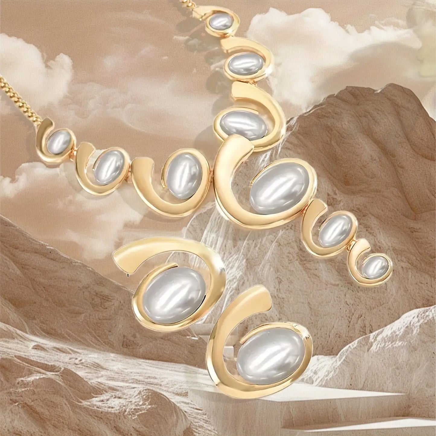 Collier femme design moderne doré SecretBombe