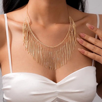 Collier clavicule femme doré élégant avec franges fines SecretBombe