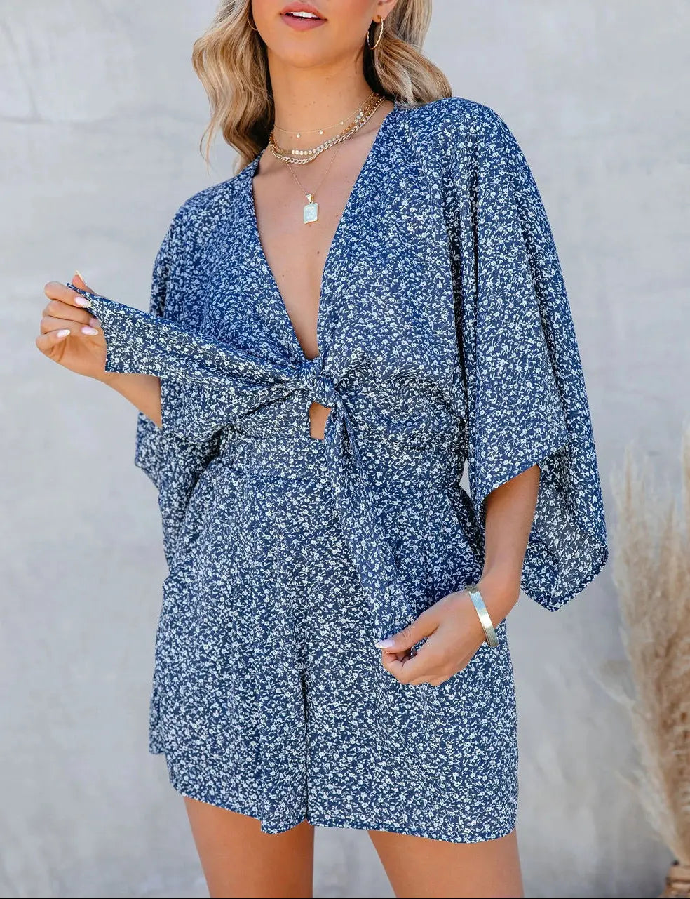 Combishort femme décolleté V noué style été SecretBombe