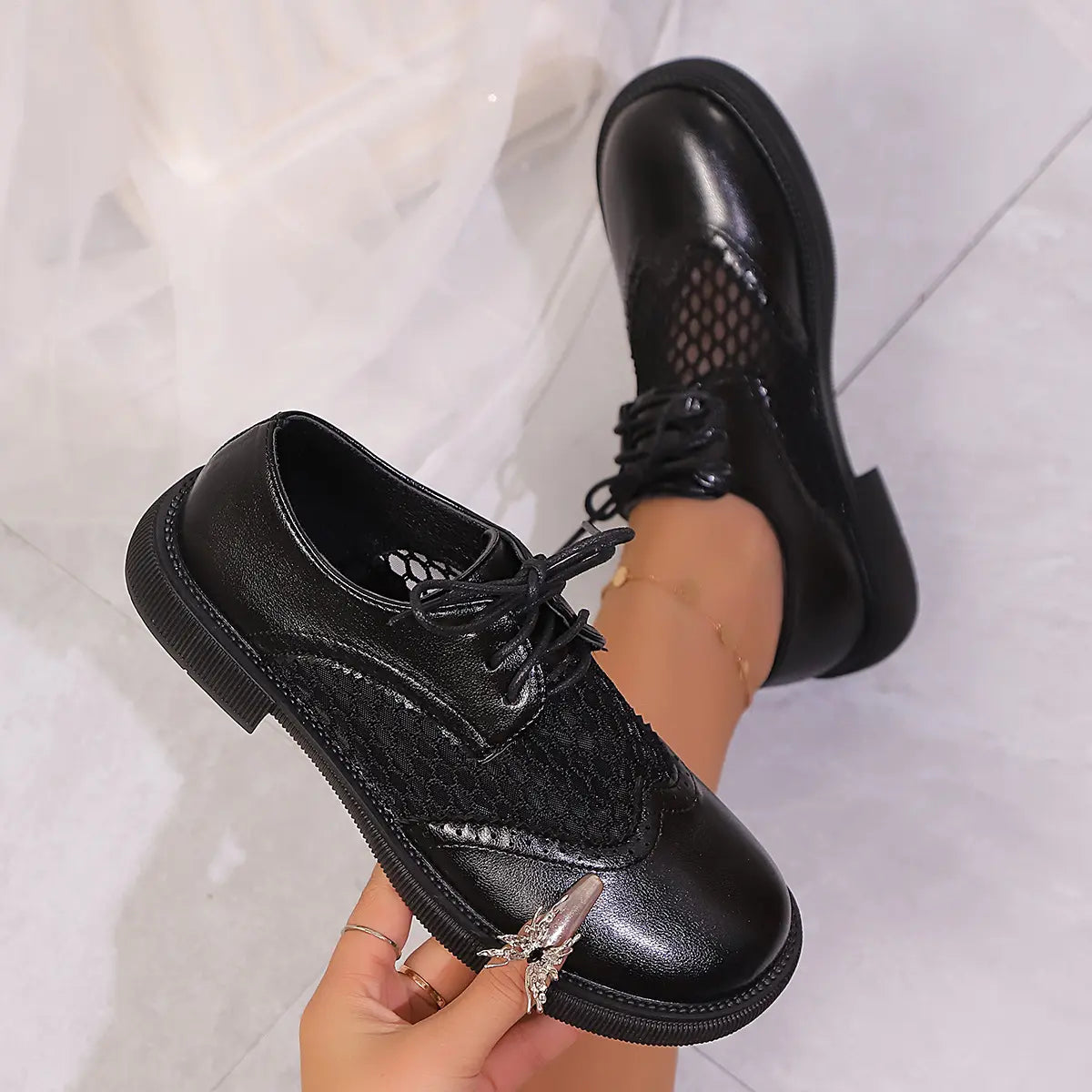 Derbies mode femme noires élégantes SecretBombe