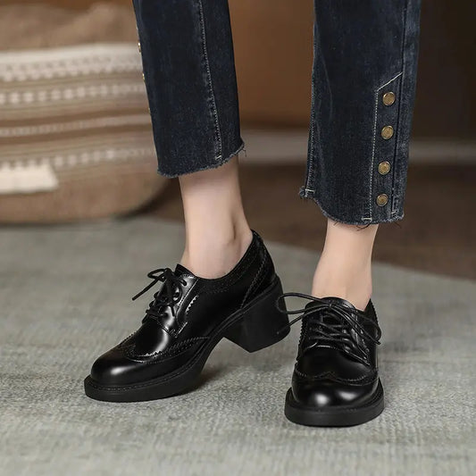 Chaussures derbies femme noires vernis élégantes SecretBombe