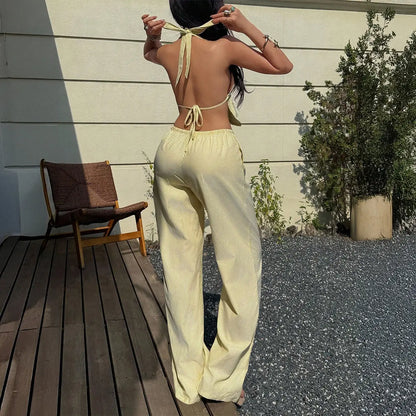 Look vacances élégant en ensemble rayé jaune et blanc – SecretBombe.