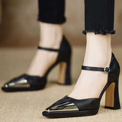 Escarpins femme noirs élégants à bride et talon épais SecretBombe