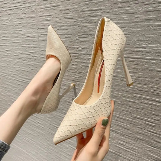 Talons femme élégants effet serpent style européen