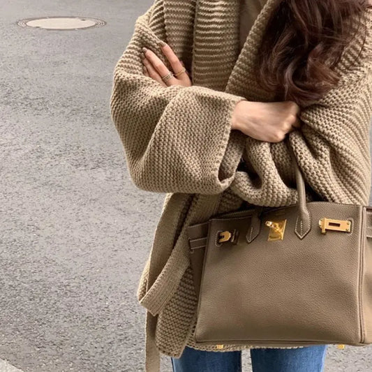 Gilet femme taupe SecretBombe ceinturé, style décontracté et élégant