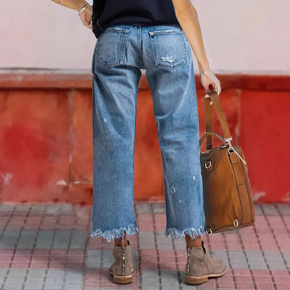 Détail trous jean droit femme denim tendance SecretBombe