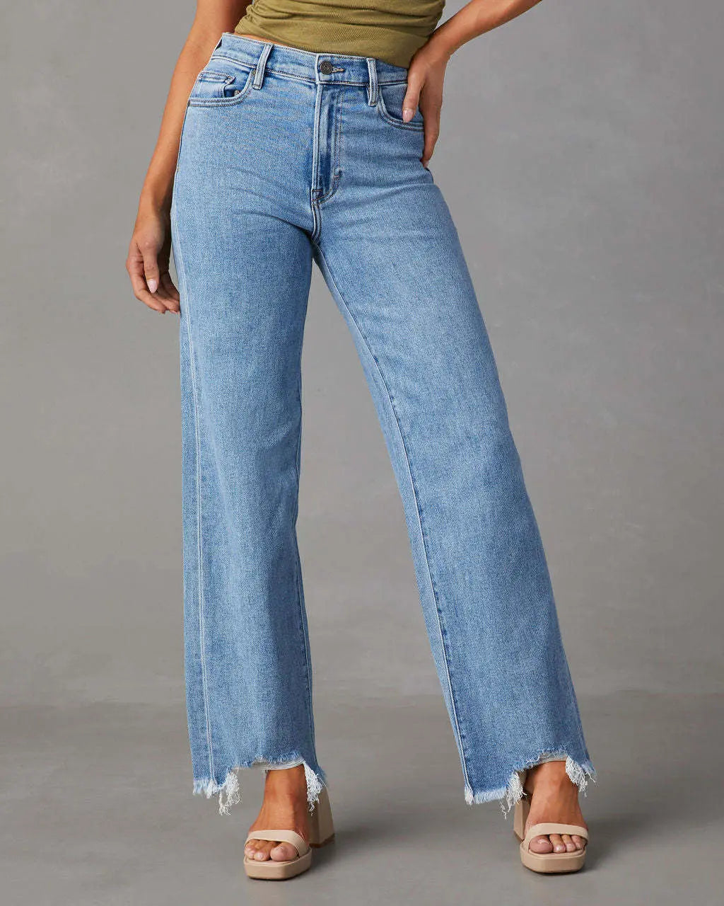 Jean femme en denim à franges tendance SecretBombe