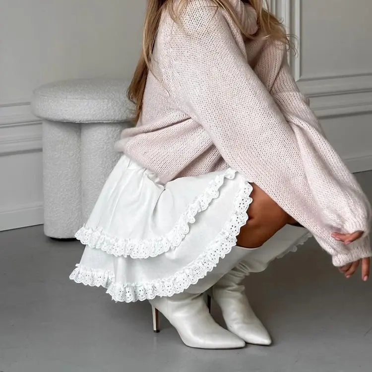 Mini-jupe blanche à volants en dentelle SecretBombe, vue de profil