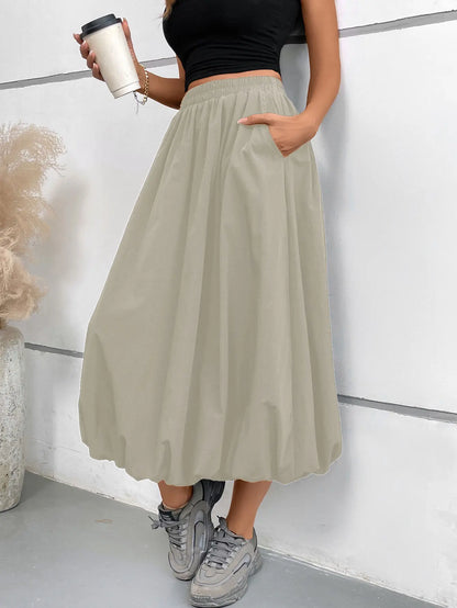 Jupe longue ballon beige SecretBombe avec coupe ample et taille haute