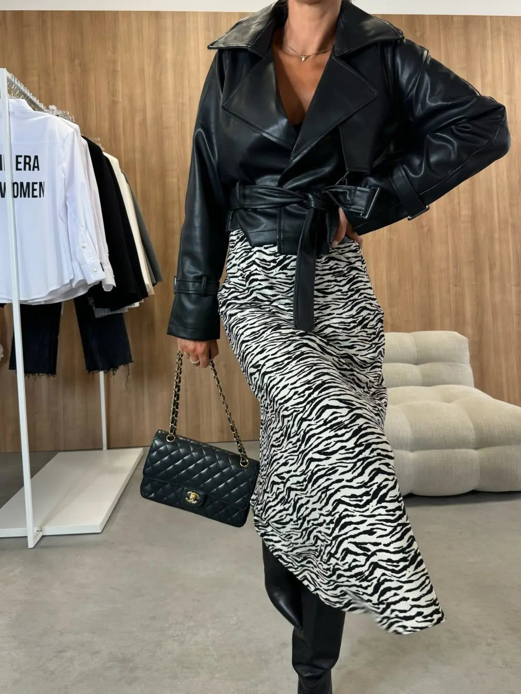 : Jupe midi imprimée kaki coupe hip skirt élégante – SecretBombe