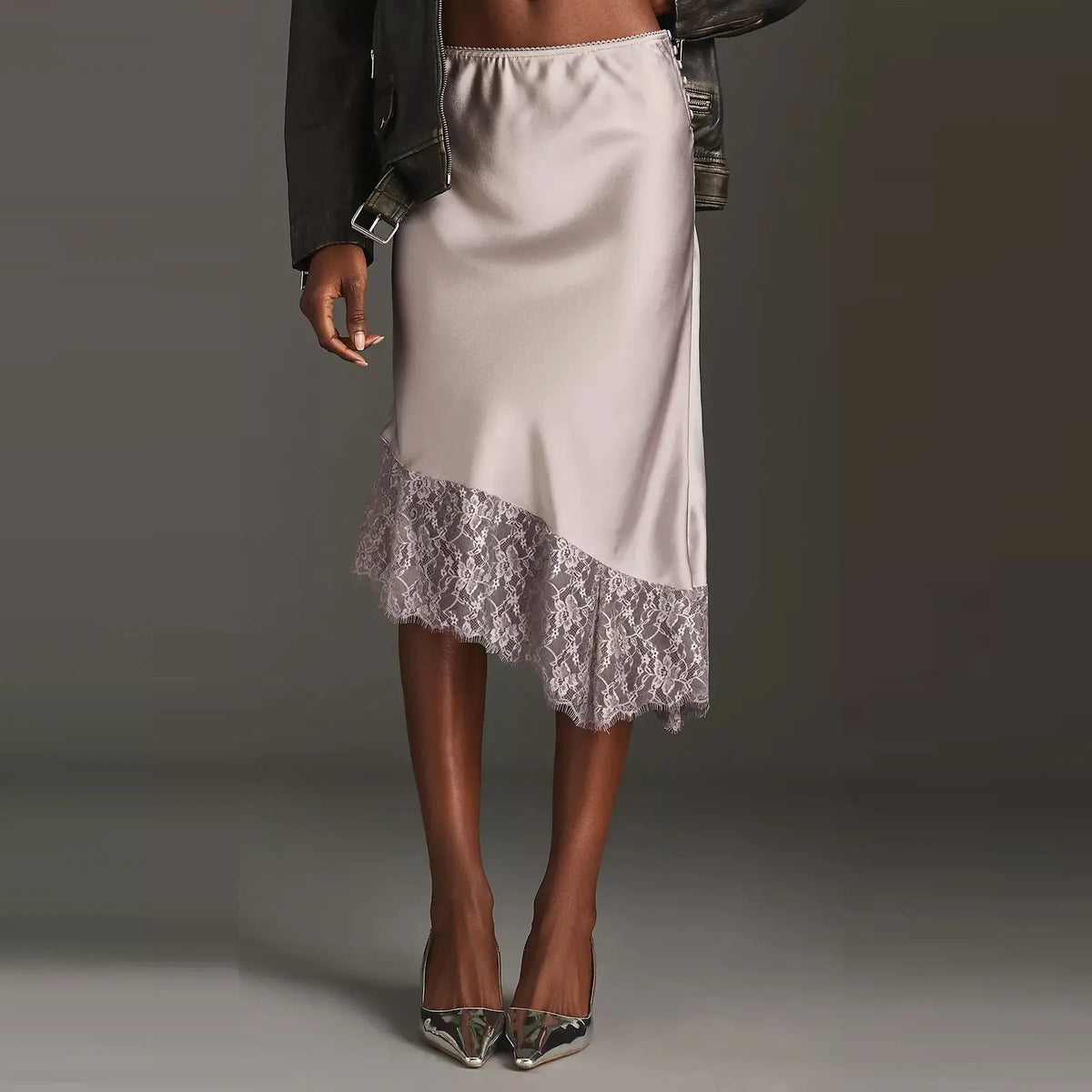 Jupe satinée beige avec finition dentelle femme SecretBombe