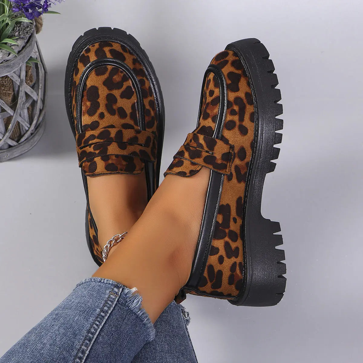 Mocassins léopard femme SecretBombe plateforme mode avec semelle noire épaisse