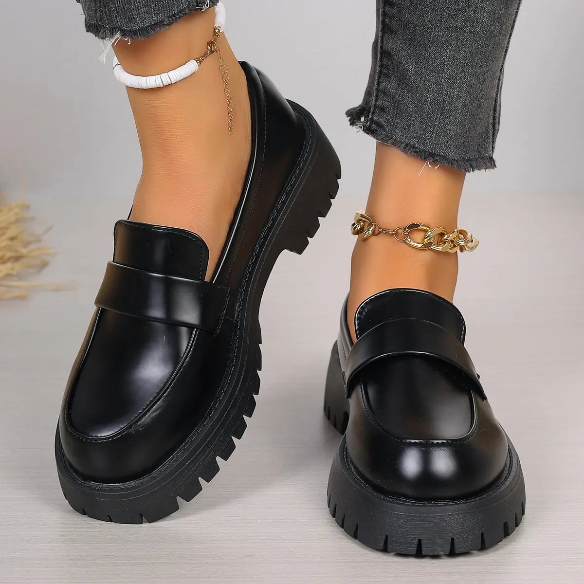 Mocassins plateforme noirs femme SecretBombe look mode moderne